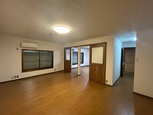 洋室（2F南東側）