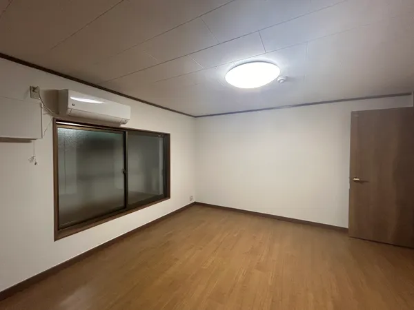 洋室（2F南西側）