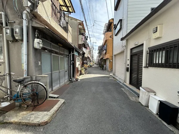 前面道路（西側）