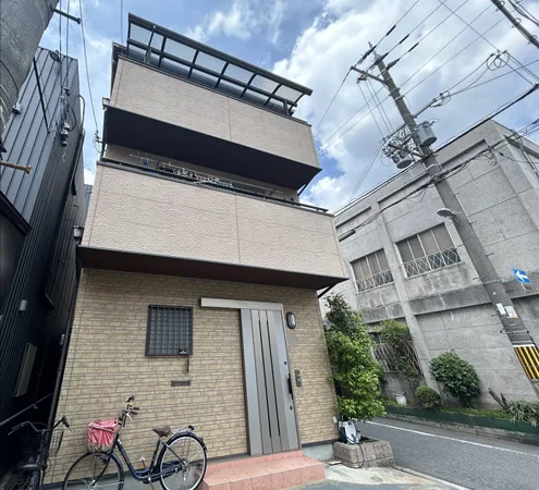 土地面積：64.13平米建物面積：145.31平米