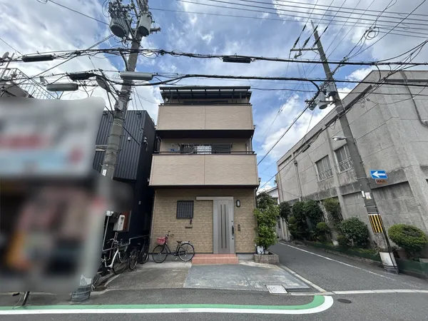 こちらが外観でございます。