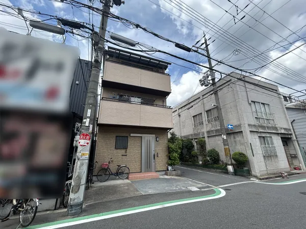 こちらが外観でございます。