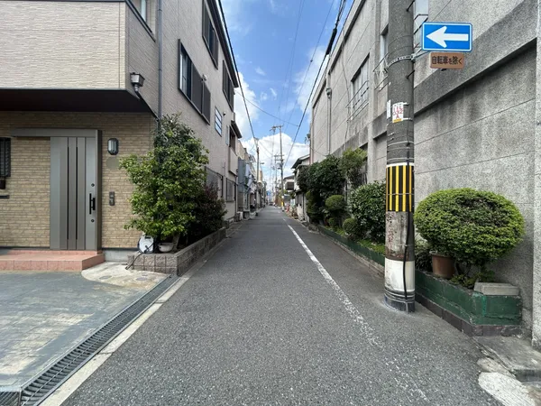 こちらが東側道路でございます。