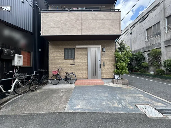 駐車スペースでございます。