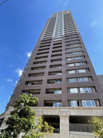 上本町ヒルズマーク 外観