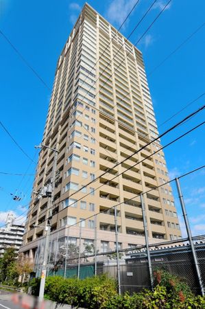 タワーザ上町台 外観