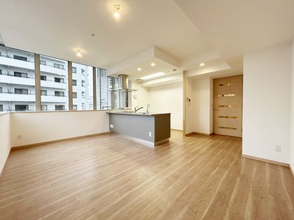 ローレルタワー夕陽丘 イーストレジデンス リビング