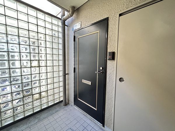 ダイドーメゾン青木 玄関 ダイドーメゾン青木 玄関