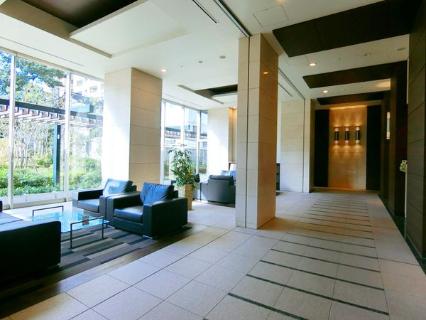 レジデンスタワー上本町 ロビー