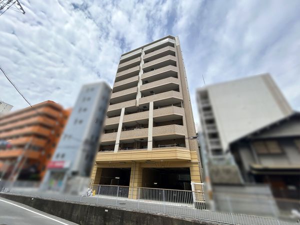セントファミーユ上本町 外観