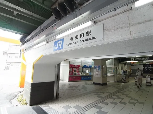 徒歩7分。