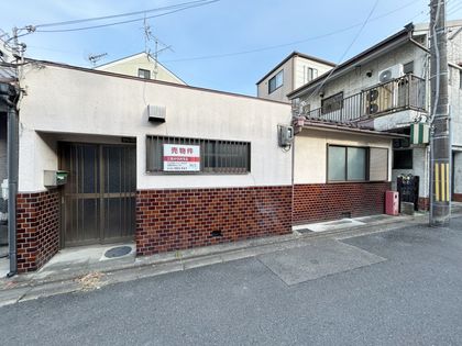 伏見区東浜南町 前面道路含む外観