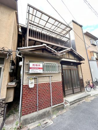 伏見区東浜南町 前面道路含む外観 伏見区東浜南町 前面道路含む外観