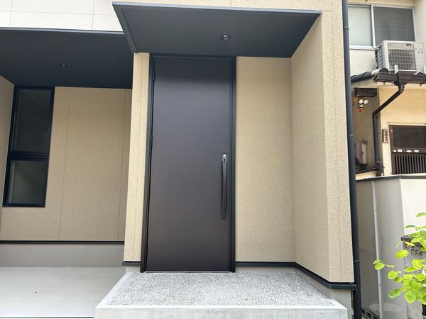 城陽市平川長筬 新築一戸建 玄関