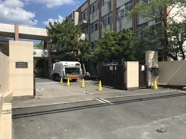 羽束師小学校