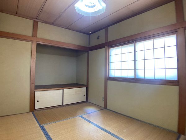 八幡市八幡吉原 一戸建 和室約6.0帖