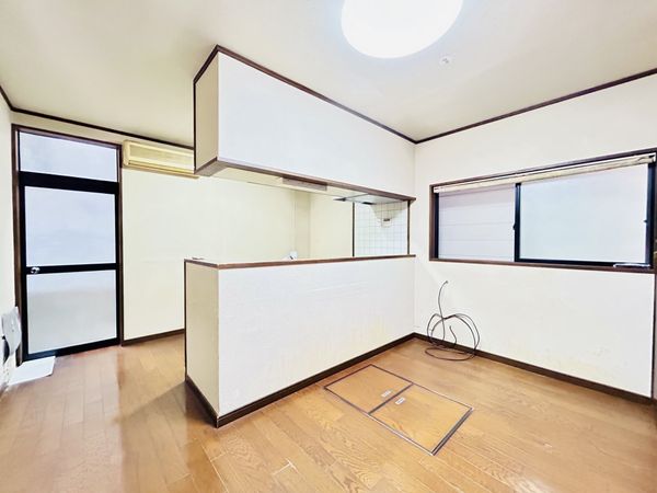 宇治市開町 中古一戸建 リビング