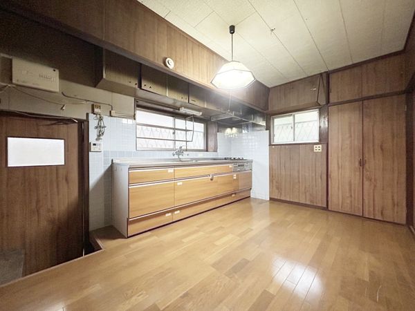 伏見区深草石峰寺山町 中古一戸建 室内