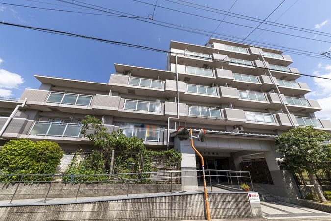 ペルル伏見桃山 外観