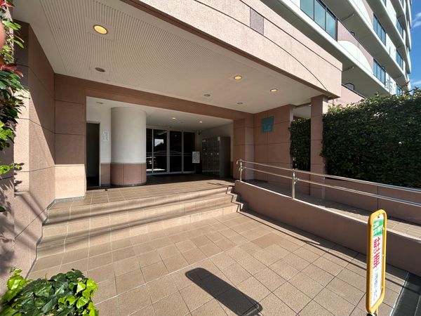 ルネ宇治南陵町南 エントランス ルネ宇治南陵町南 エントランス