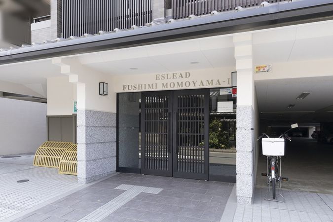 エスリード伏見桃山壱番館 エントランス エスリード伏見桃山壱番館 エントランス