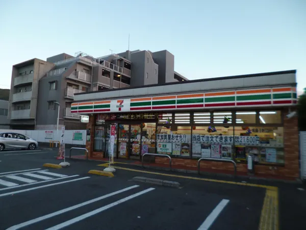 セブンイレブン醍醐大構町店