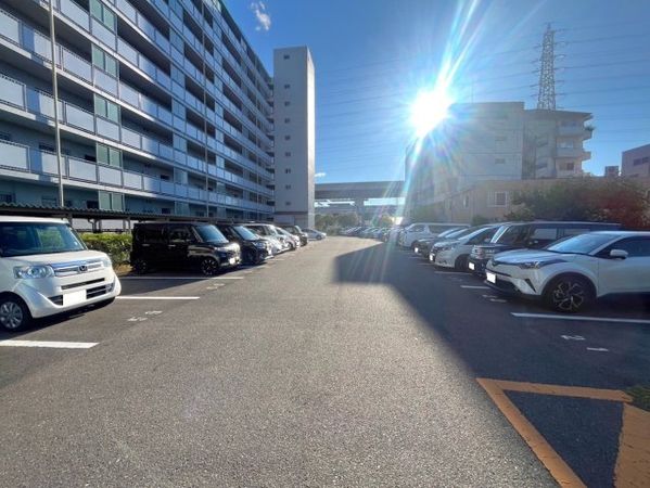 ハイム伏見B棟 駐車場