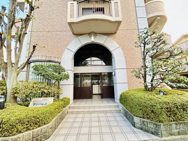 サンパレス鴨川 エントランス サンパレス鴨川 エントランス
