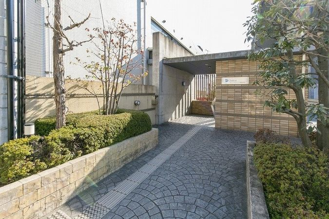 ディークラディア醍醐駅前 エントランス ディークラディア醍醐駅前 エントランス