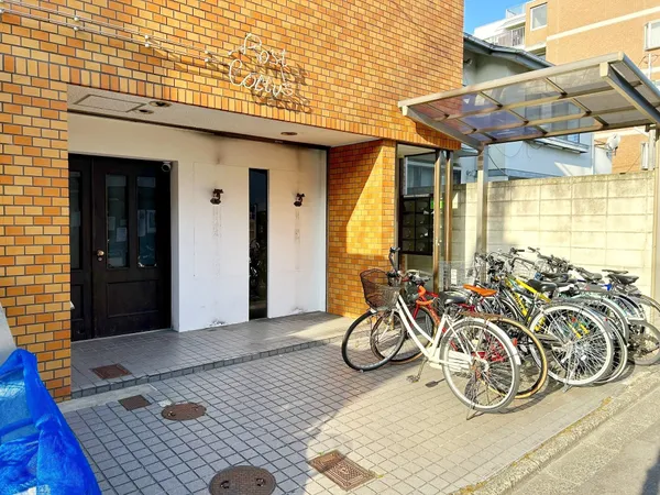 エントランス・駐輪場