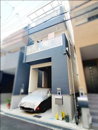 2021年2月築の3階建、3ＳＬＤＫ住戸