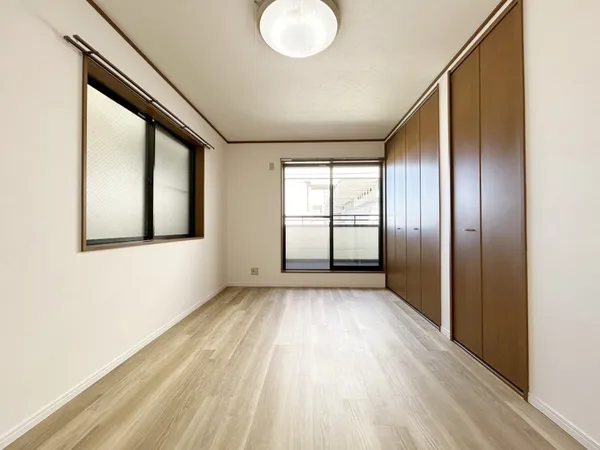 洋室（約7.6帖）