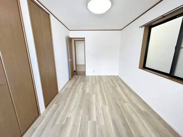 洋室（約7.6帖）