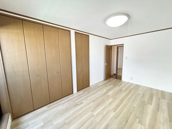 洋室（約7.6帖）