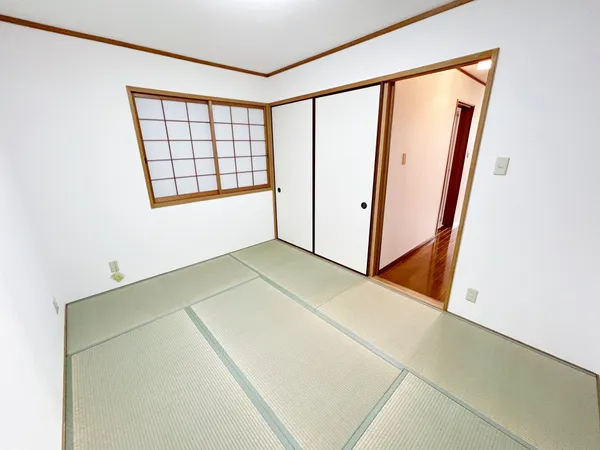 納戸（約6.0帖）