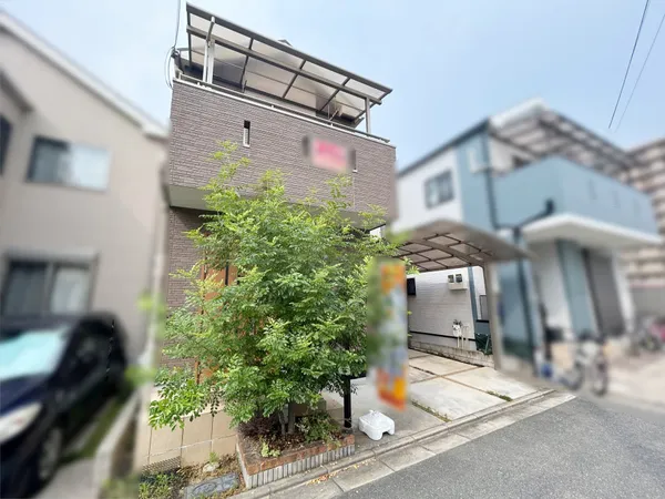 前面道路含む外観