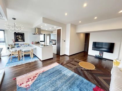 ユニハイム中之島堂島川タワーレジデンス リビング