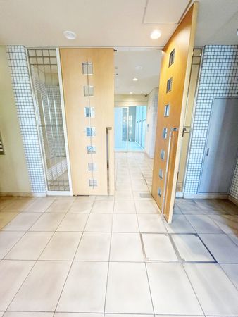 ペルル梅田シティウエスト エントランス ペルル梅田シティウエスト エントランス