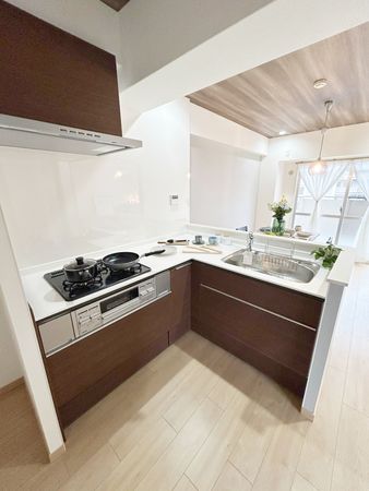 阪神住建グランドヴィラ此花Ⅱ キッチン