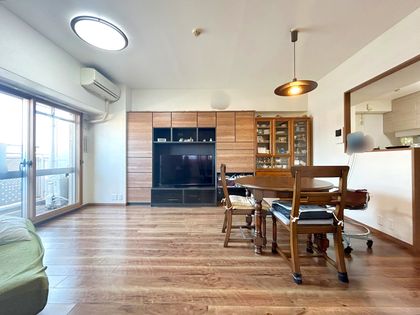 高見フローラルタウン イーストスクエア27 リビング