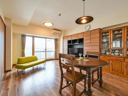 高見フローラルタウン イーストスクエア27 リビング