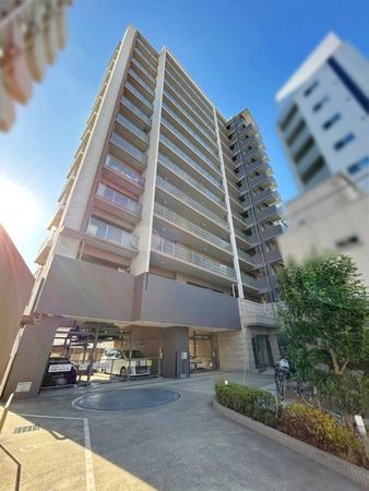 プレサンスロジェ福島 外観