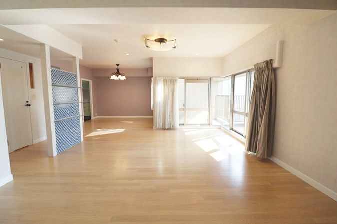 ラグザ大阪・レジデンス リビング