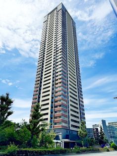 ローレルタワーサンクタス梅田 外観