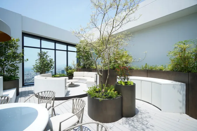 スカイラウンジ