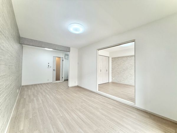 メゾン春日出1番館 リビング