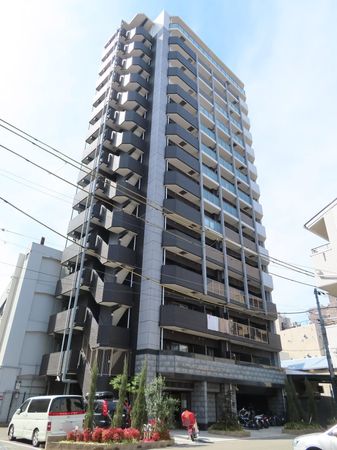プレサンス野田阪神駅前ザプレミアム 外観
