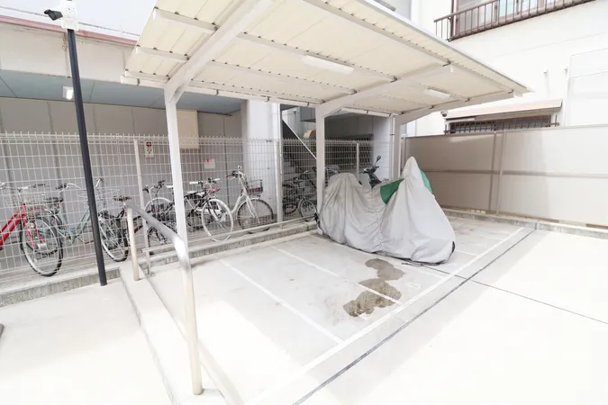 バイク置き場