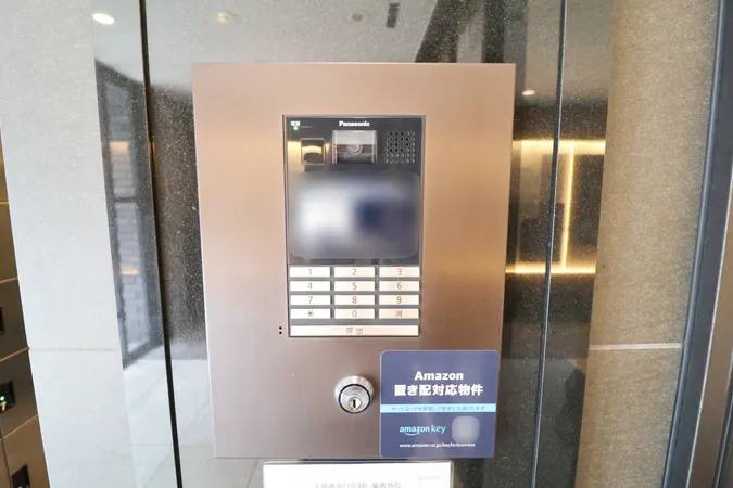 インターホン