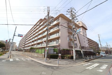 プラザ歌島 D棟 外観